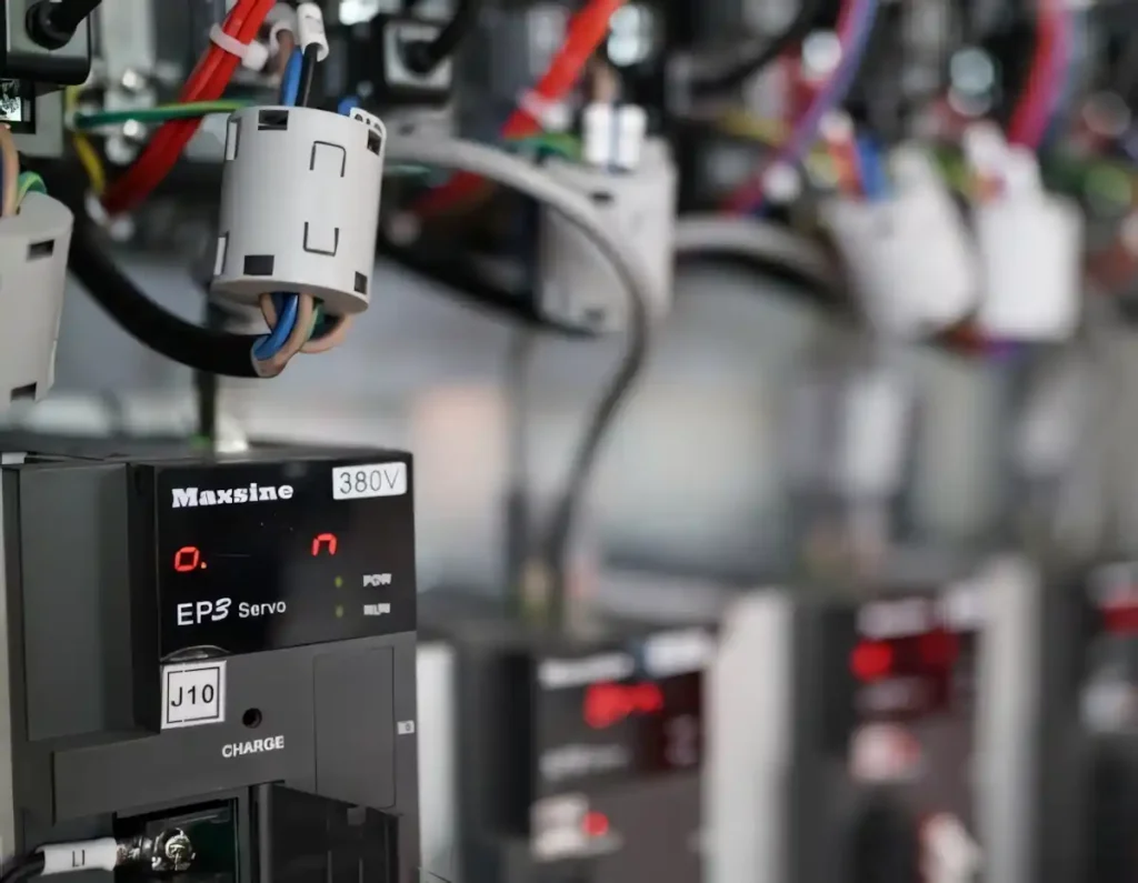 Motor Sürücü VFD 3 Motor Sürücü (VFD) ve Frekans Konvertörü